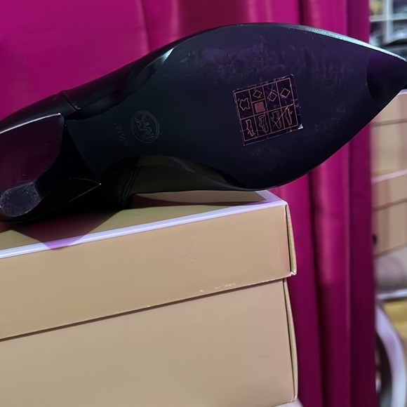 Michael Kors Lizzy leather boots….Size 6.5 - Picture 5 of 7